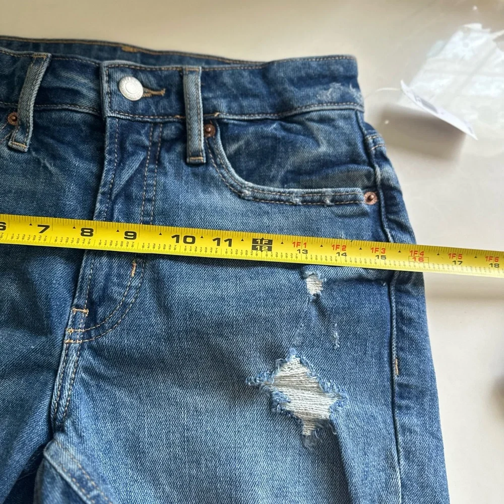 Old Navy Jeans Shorts Wash Distressed old navy NWT SIZE 0